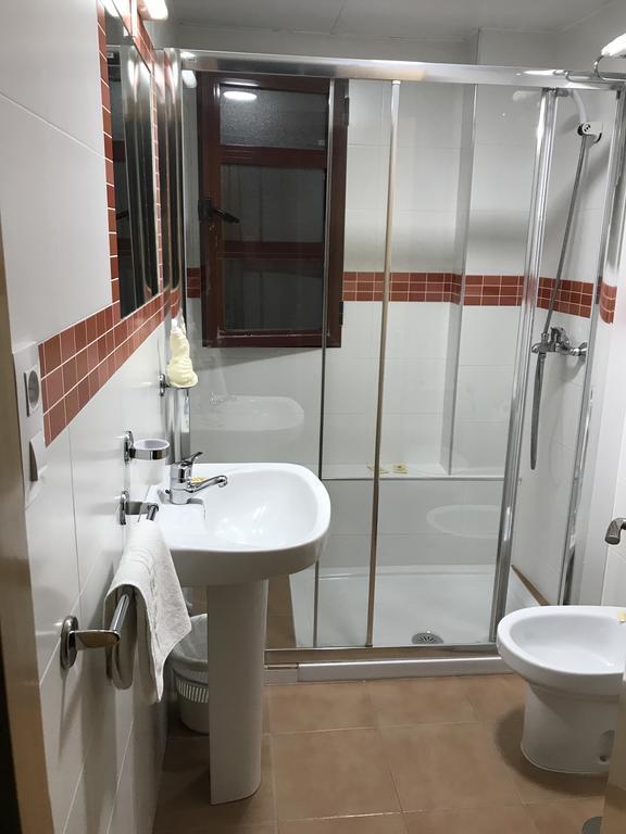 Hostal Rio De Oro Алькала-ла-Реаль Екстер'єр фото