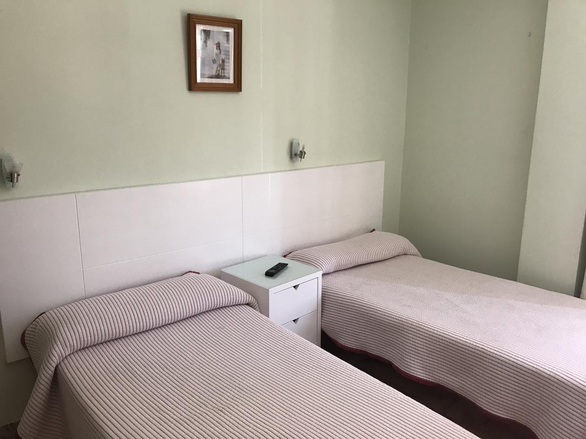 Hostal Rio De Oro Алькала-ла-Реаль Екстер'єр фото